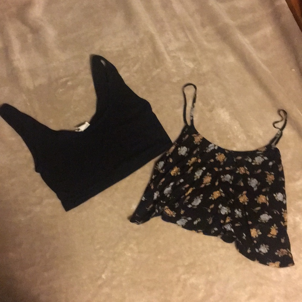 CROP TOP